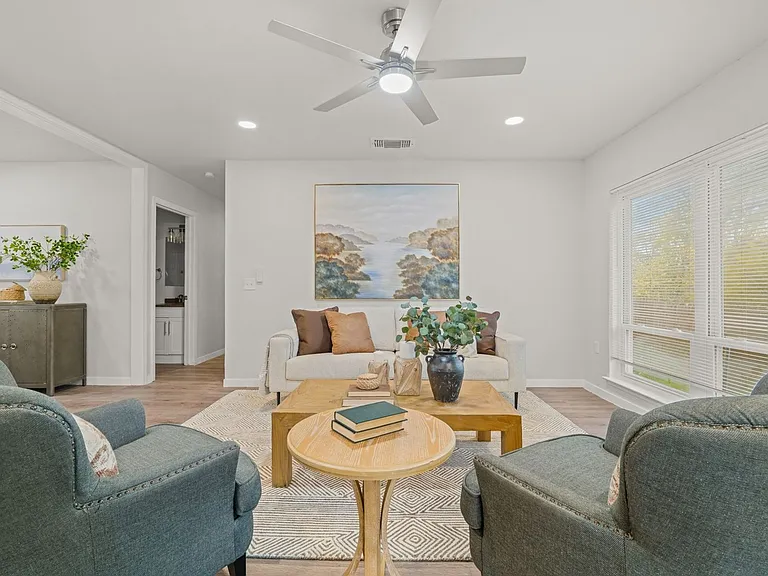 10223 Flatland Trl — Photo 16