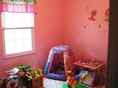 5th image of 108 Hickory Hill Dr