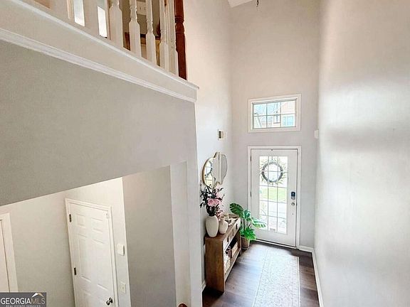 2nd image of 2946 Oshields Ct SW #3