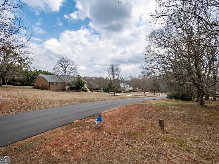 1380 Chestnut Hill Rd — Photo 12
