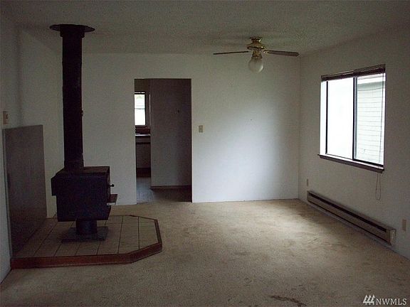 3rd image of 2311 Cherry St