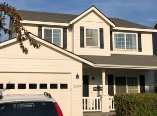 2004 NE Cradle Mountain Way, Bend, OR 97701