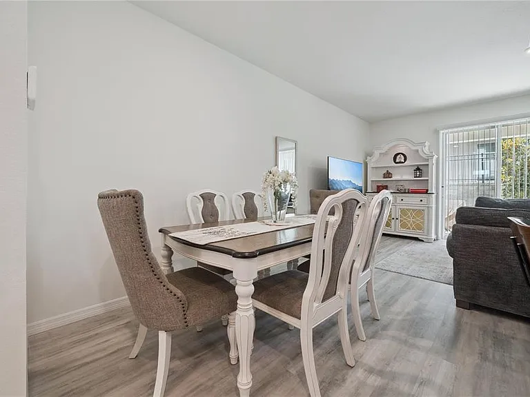 2076 Monteverde Ave — Photo 5