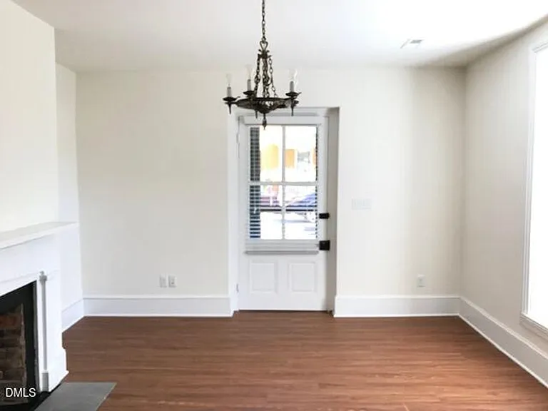 309 E Lane St — Photo 7