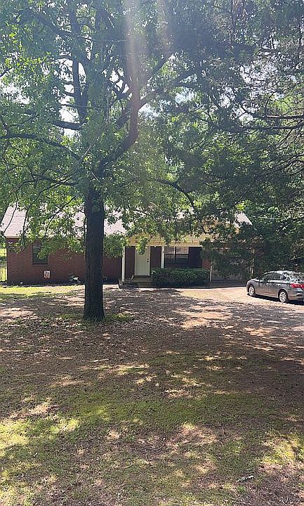1st image of 117 Hill Blvd
