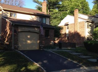 106 Curtis Ct, Chesterbrook, PA 19087