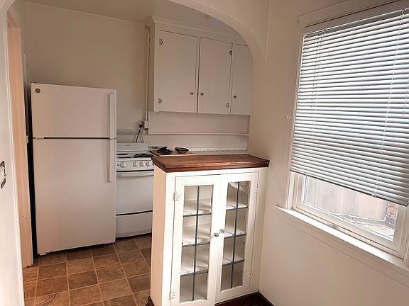 2nd image of 3618 Woodland Park Ave N APT 4