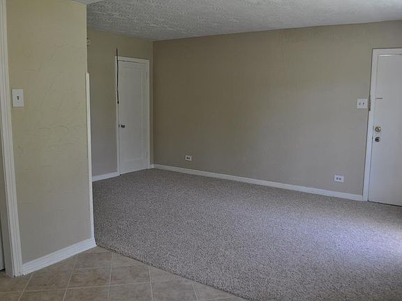 4th image of 6161 Lovett Ave