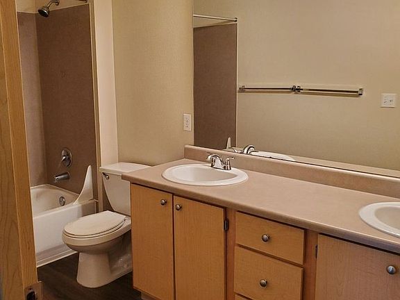 5th image of 14207 103rd Avenue Ct E #10361387