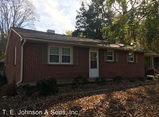 105 Southoak Dr, Winston Salem, NC 27107