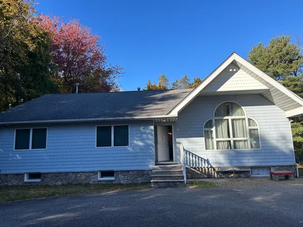 16 E Willow Tree Rd, Spring Valley, NY 10977