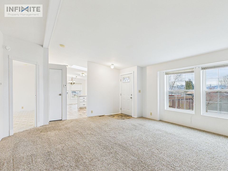 1st image of 6090 Crestline Dr