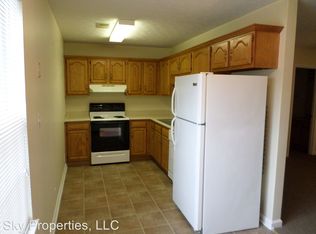 100 Pinnacle Ct APT 828, Frankfort, KY 40601