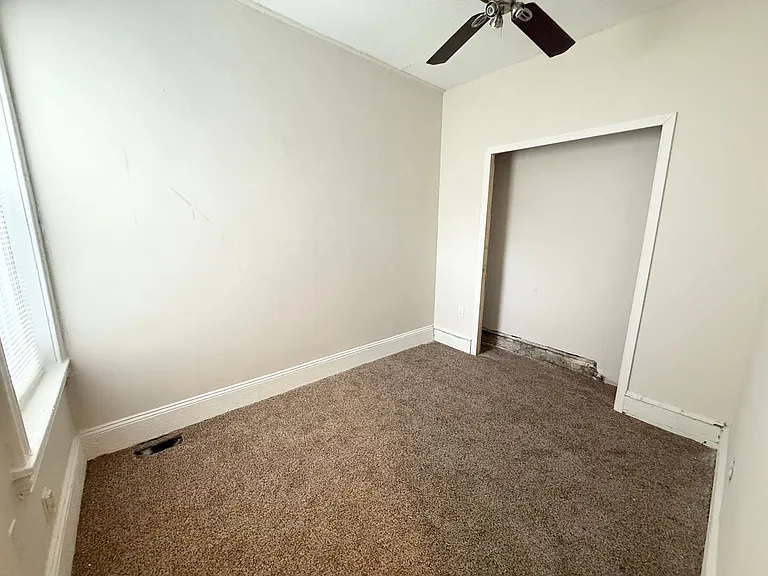 2262 N Gratz St — Photo 9