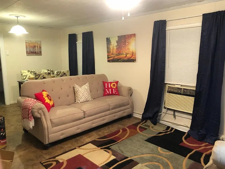 2 bed, 936 sqft, $1,195 — Photo 3