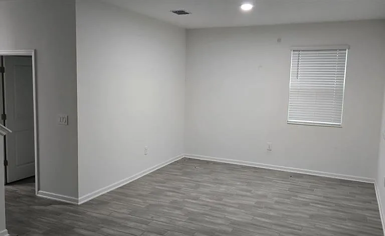 13926 Title Way — Photo 2