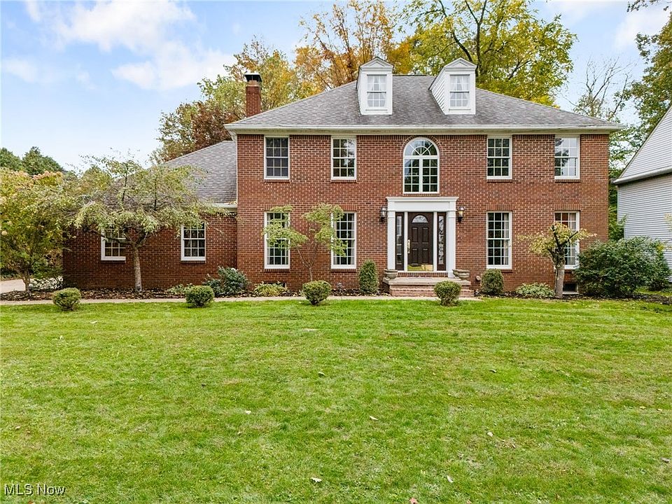 1st image of 2774 Bridlewood St NW