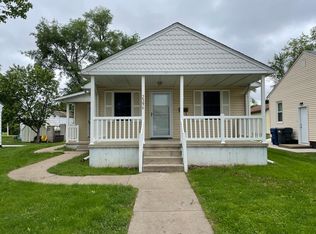2396 Barker St, Clinton, IA 52732