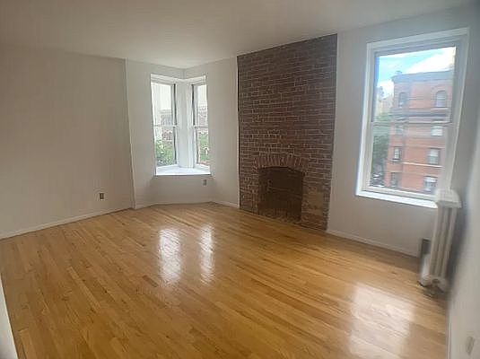 1st image of 200 W 82nd St APT 4E