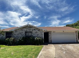 1615 Dove Dr, Garland, TX 75040