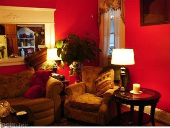 5th image of 132 Orleans Cir APT 2