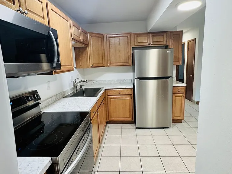 700 Whitman St — Photo 11