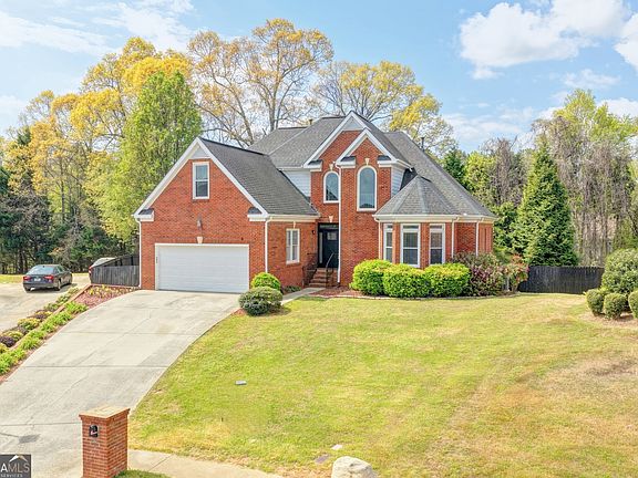 5th image of 1005 Lewis Ridge Cir