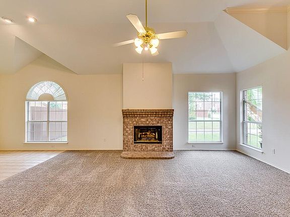 4th image of 2205 Nettle Dr