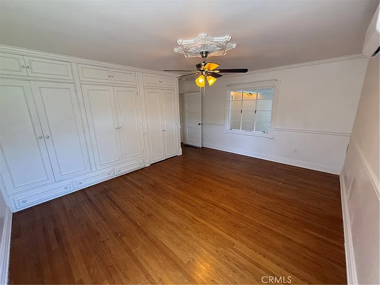 929 E Grand Blvd — Photo 12