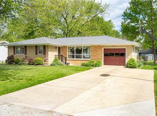 711 Meadows St, Altamont, IL 62411