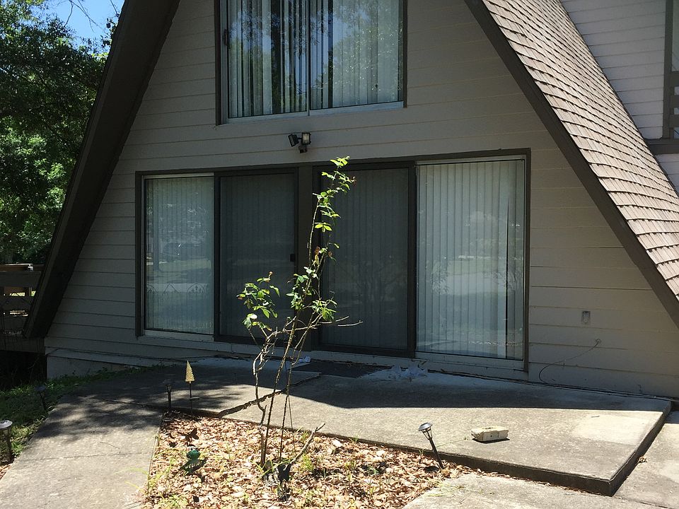 Front of home 1st and 2 nd f