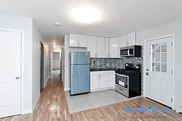 Rented by Moda Realty | media 2