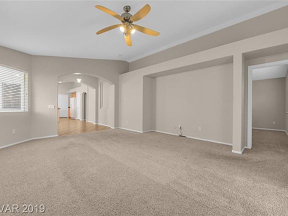 5th image of 242 Shelhorn St