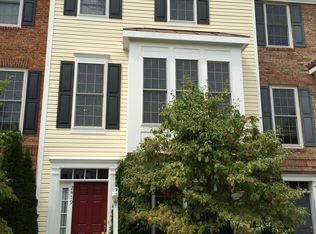 2479 Walnut Rocker Ln, Herndon, VA 20171
