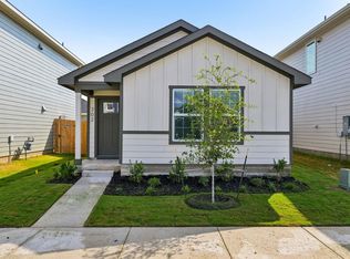 302 Santo Domingo Rd, Bastrop, TX 78602