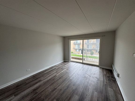 5th image of 14446 S Torrence Ave #2C