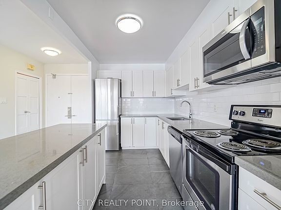 5th image of 10 Shallmar Blvd Unit 510