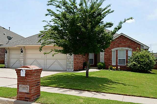 1st image of 10012 NW 137th St