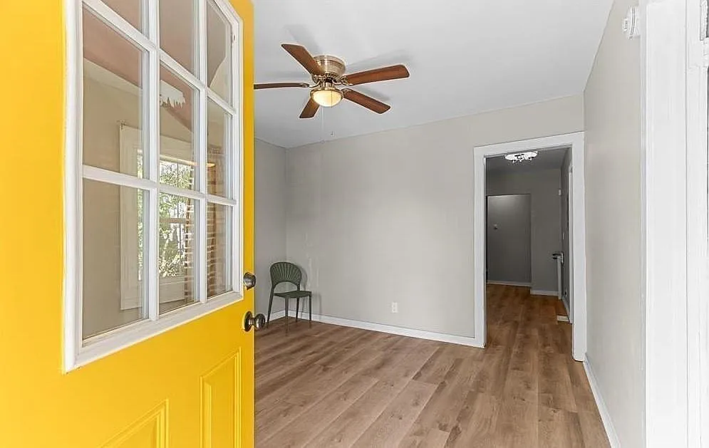 3 bed, 1.0 bath, 1026 sqft, $1,250 — Photo 2