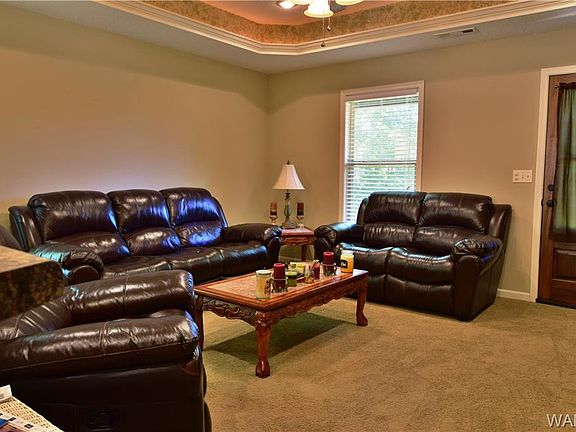 3rd image of 15174 Green Cir
