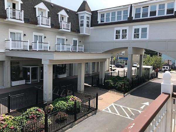 2nd image of 45 Hull Shore Dr APT 101
