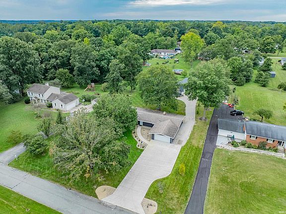 5th image of 3406 Van Orman Dr