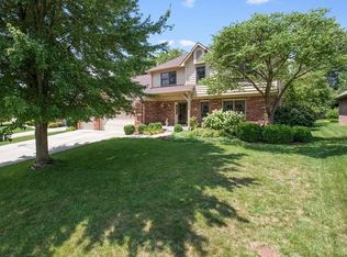 9540 Pinecreek Dr, Indianapolis, IN