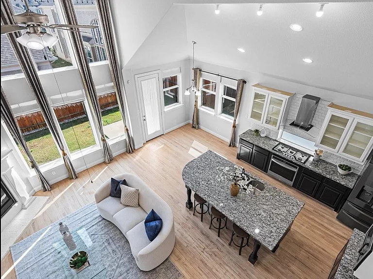 5600 Snowberry Dr — Photo 4