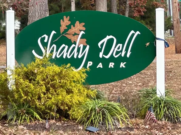 37633 Oak St, Ocean View, DE 19970