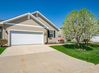 10151 N Glenstone Ct, Johnston, IA 50131