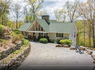 572 Mane St, Glenville, NC 28736