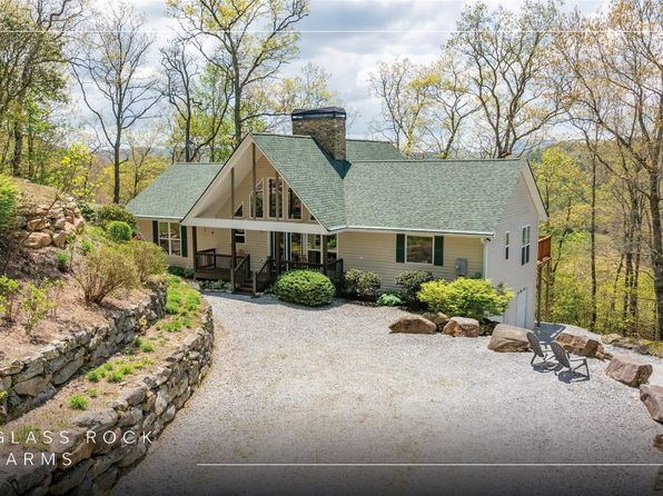 572 Mane Street, Glenville, NC 28736