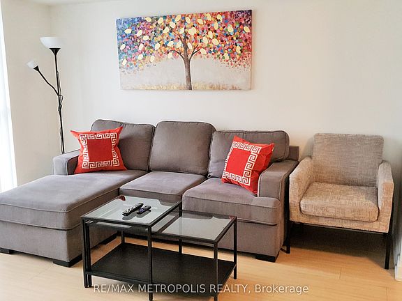 2nd image of 85 Queens Wharf Rd #516