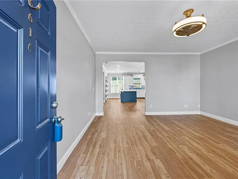 6616 Splashwater Dr — Photo 5